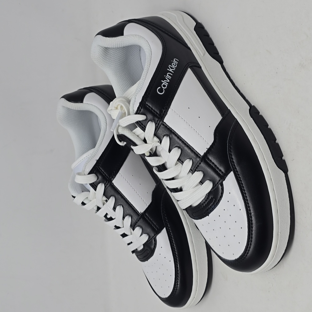 Calvin Klein Selma Women's  Lace Up Sneakers Black White Size 11